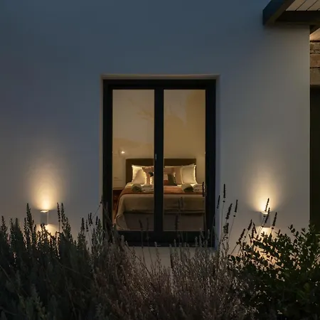 ヴィラ Ampelas 4br Villa, Private Pool, To Ktima Paros